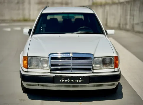 Mercedes-BenzW124 200 TE - — photo 7